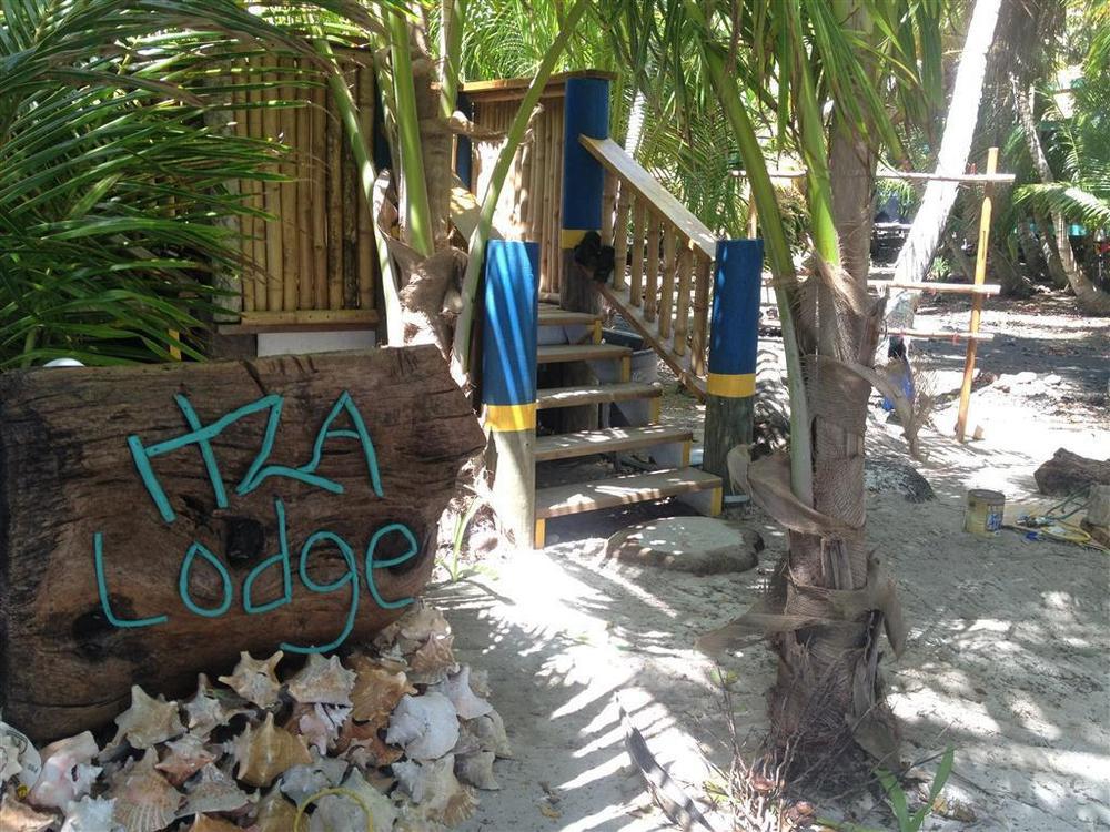 Itza Resort Long Caye Bagian luar foto